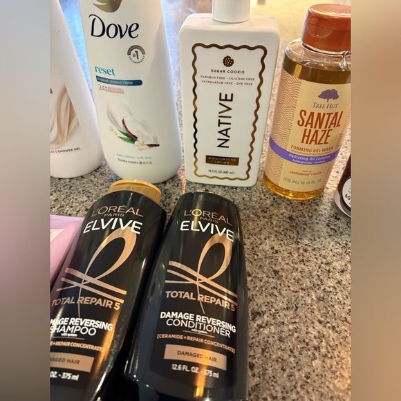 Assorted Body Care Bundle - Picture 5 of 5